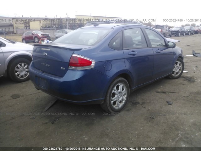 1FAHP36NX9W119564 - 2009 FORD FOCUS SES BLUE photo 4