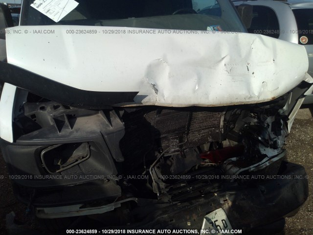 1GTZGFBA1A1164199 - 2010 GMC SAVANA G2500 WHITE photo 6