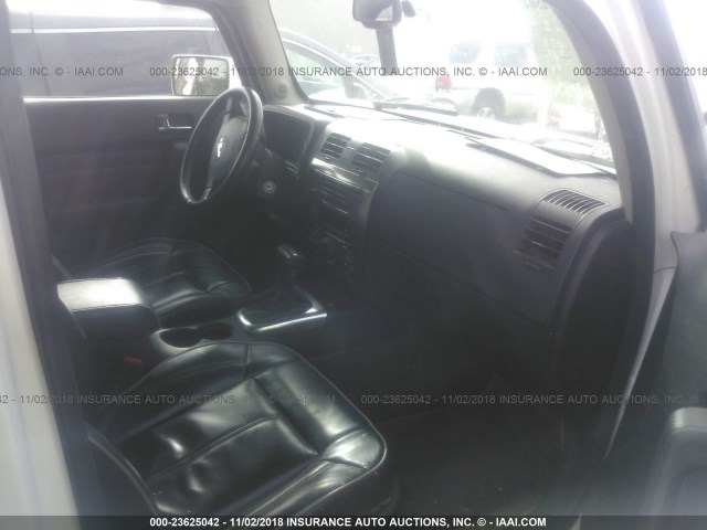 5GTDN13E778165323 - 2007 HUMMER H3 WHITE photo 5