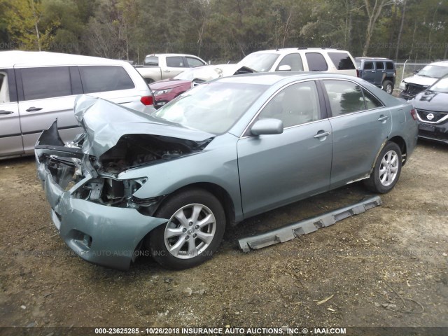 4T1BF3EK3BU675576 - 2011 TOYOTA CAMRY SE/LE/XLE GREEN photo 2