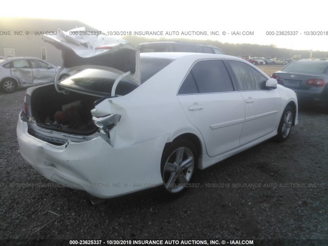 4T1BF1FK5EU758031 - 2014 TOYOTA CAMRY L/SE/LE/XLE თეთრი ფოტო 4