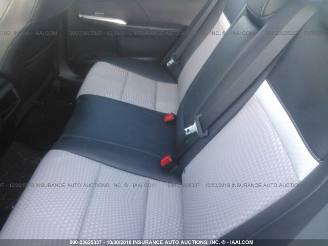 4T1BF1FK5EU758031 - 2014 TOYOTA CAMRY L/SE/LE/XLE თეთრი ფოტო 8