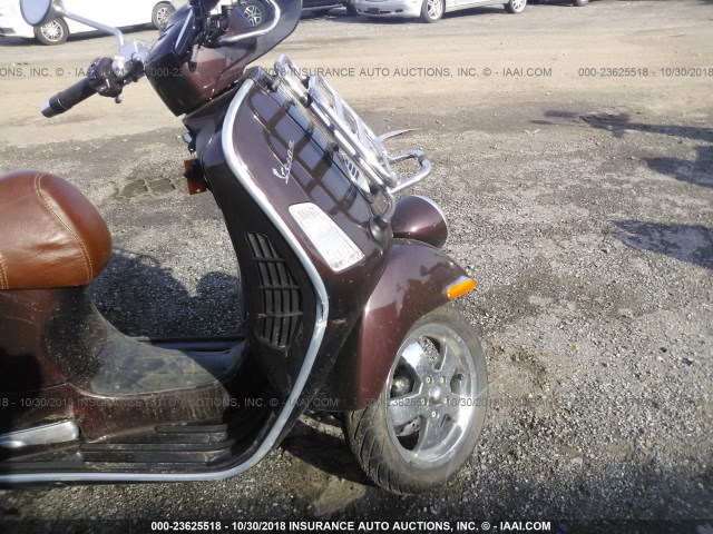 ZAPM459L8C5901056 - 2012 VESPA GTS 300 SUPER BROWN photo 5