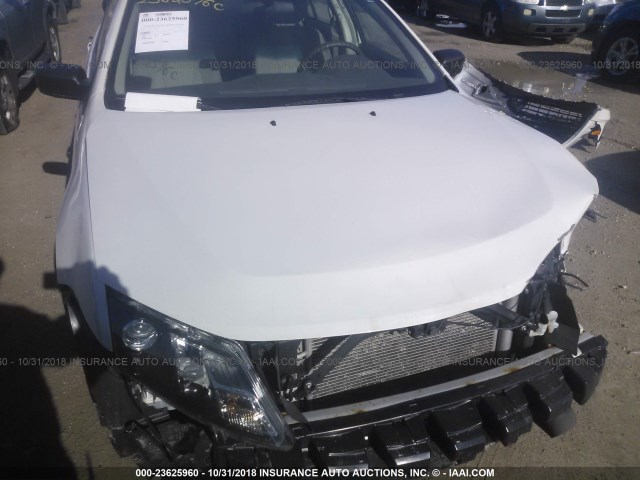 3FAHP0GA7CR350569 - 2012 FORD FUSION S WHITE photo 10