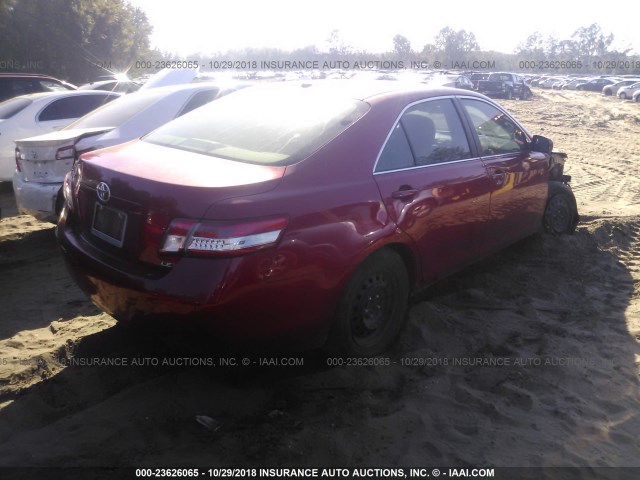 4T4BF3EK0BR111275 - 2011 TOYOTA CAMRY SE/LE/XLE RED photo 4