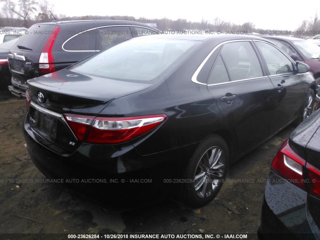 4T1BF1FK1FU092139 - 2015 TOYOTA CAMRY LE/XLE/SE/XSE BLACK photo 4