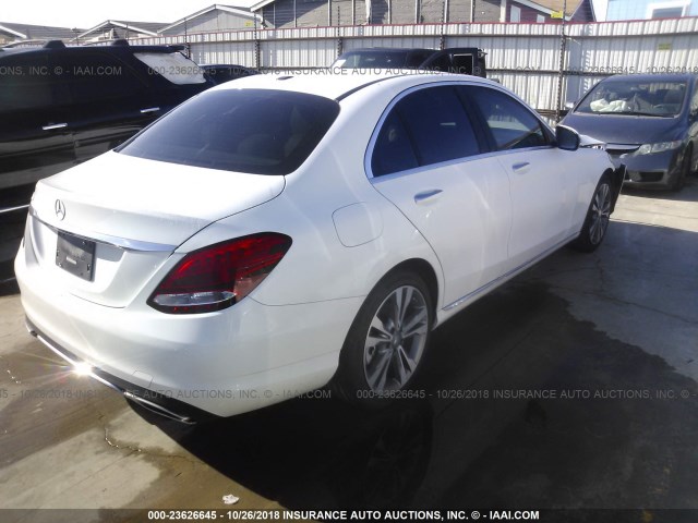 55SWF4JB9GU098116 - 2016 MERCEDES-BENZ C WHITE photo 4