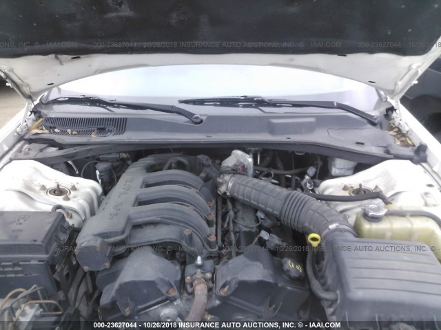 2D4FV47T98H108288 - 2008 DODGE MAGNUM WHITE photo 10