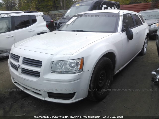 2D4FV47T98H108288 - 2008 DODGE MAGNUM WHITE photo 2