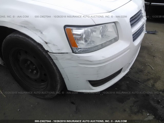 2D4FV47T98H108288 - 2008 DODGE MAGNUM WHITE photo 6