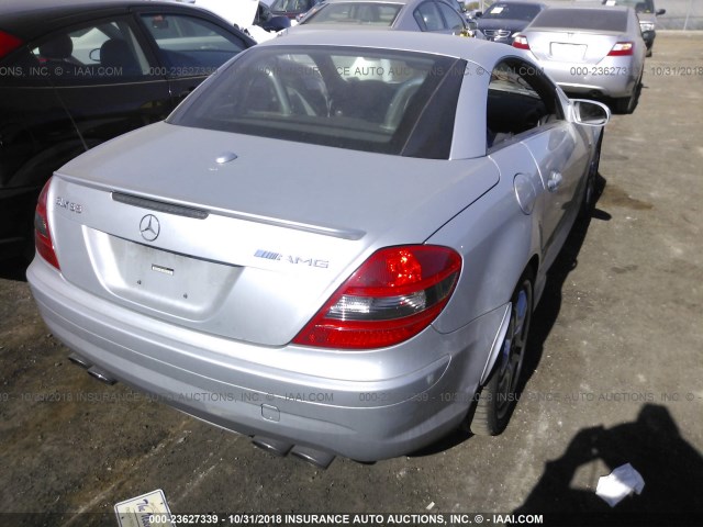 WDBWK73F76F116376 - 2006 MERCEDES-BENZ SLK 55 AMG SILVER photo 4