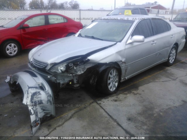 JTHBF30G125026407 - 2002 LEXUS ES 300 SILVER photo 2