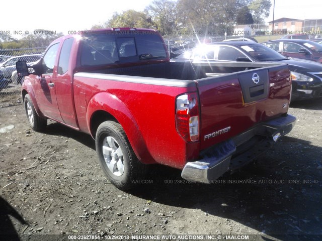 1N6AD0CU7AC439331 - 2010 NISSAN FRONTIER KING CAB SE/LE/NISMO RED photo 3