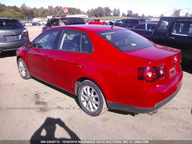 3VWAX7AJ1AM112043 - 2010 VOLKSWAGEN JETTA LIMITED RED photo 3