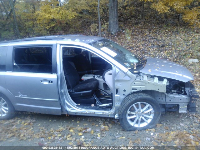 2C4RDGCG4GR339518 - 2016 DODGE GRAND CARAVAN SXT SILVER photo 6