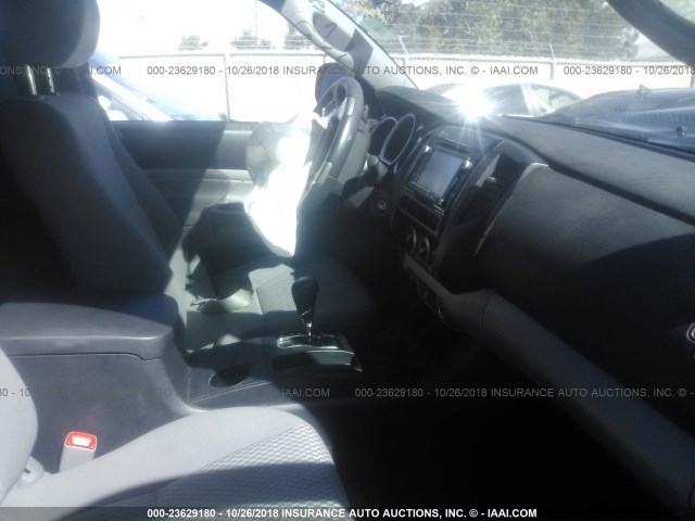 5TFLU4EN6EX095028 - 2014 TOYOTA TACOMA DOUBLE CAB 灰色 照片 5