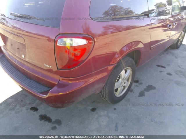 2D4GP44L86R699076 - 2006 DODGE GRAND CARAVAN SXT RED photo 4