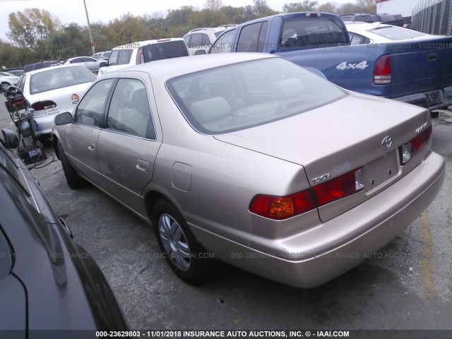 JT2BG22K6Y0458581 - 2000 TOYOTA CAMRY CE/LE/XLE TAN photo 3