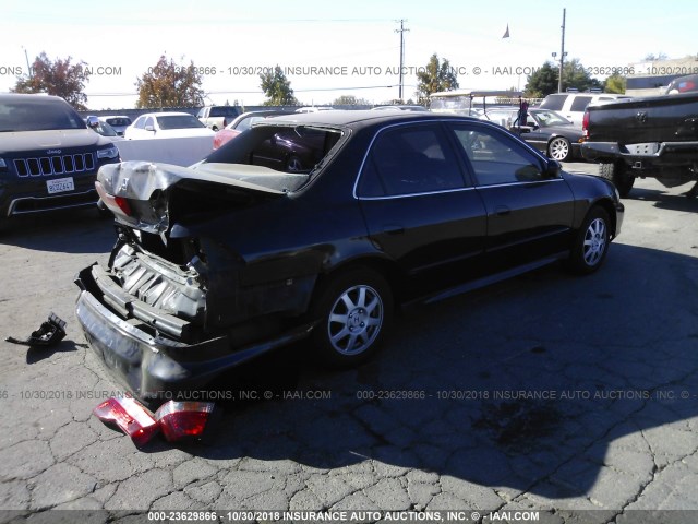 JHMCG66822C004317 - 2002 HONDA ACCORD EX/SE BLACK photo 4