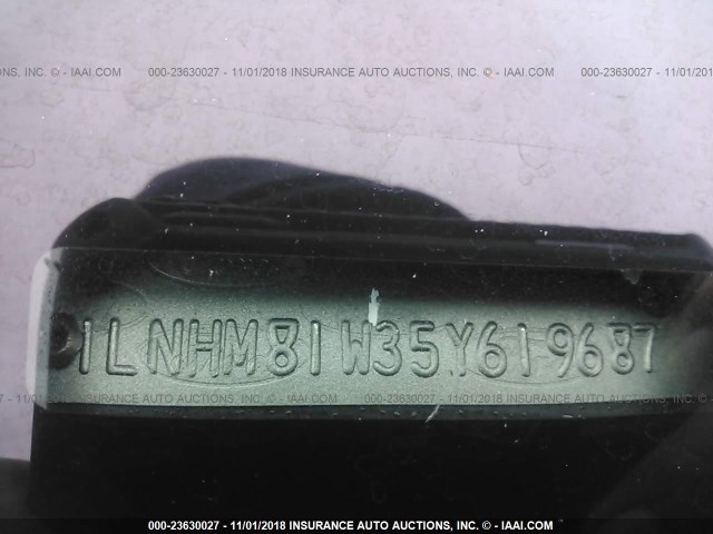 1LNHM81W35Y619687 - 2005 LINCOLN TOWN CAR SIGNATURE SILVER photo 9