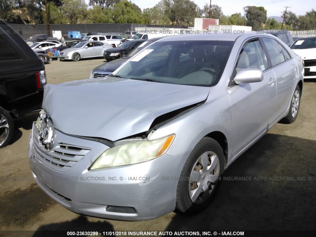 4T4BE46KX9R049630 - 2009 TOYOTA CAMRY SE/LE/XLE SILVER photo 2