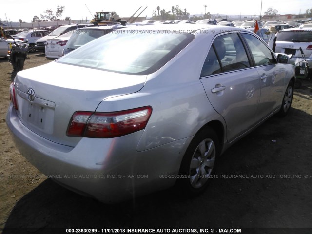 4T4BE46KX9R049630 - 2009 TOYOTA CAMRY SE/LE/XLE SILVER photo 4