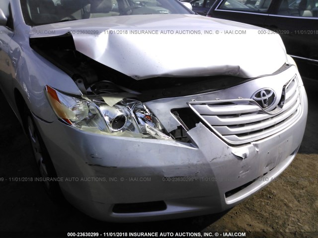 4T4BE46KX9R049630 - 2009 TOYOTA CAMRY SE/LE/XLE SILVER photo 6