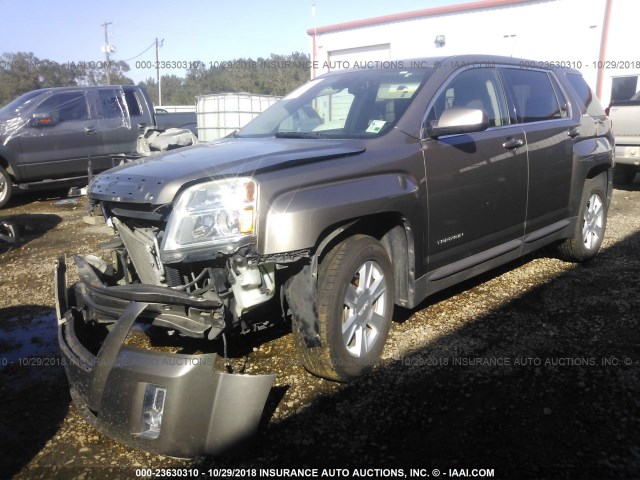 2GKALMEK2C6100985 - 2012 GMC TERRAIN SLE GRAY photo 2