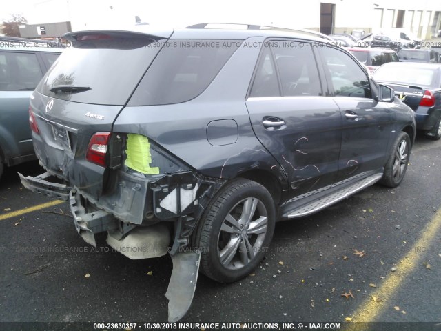 4JGDA5HB6CA022340 - 2012 MERCEDES-BENZ ML 350 4MATIC GRAY photo 4