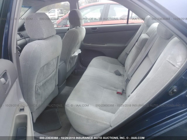 4T1BE32K54U341964 - 2004 TOYOTA CAMRY LE/XLE/SE BLUE photo 8