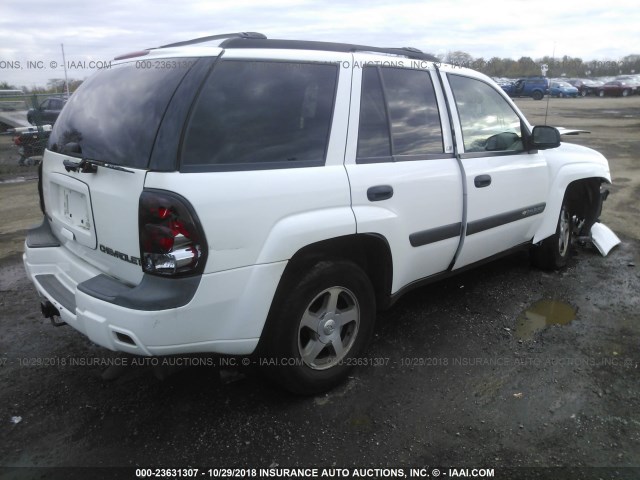 1GNDT13S142285921 - 2004 CHEVROLET TRAILBLAZER LS/LT WHITE photo 4