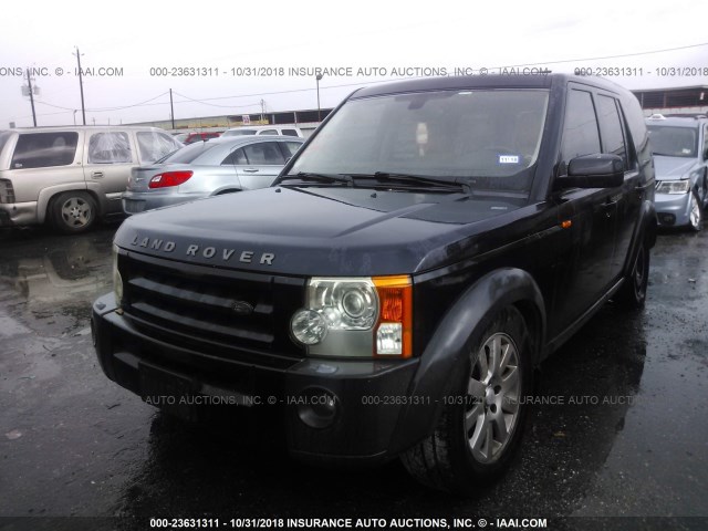 SALAA25445A302376 - 2005 LAND ROVER LR3 BLACK photo 2