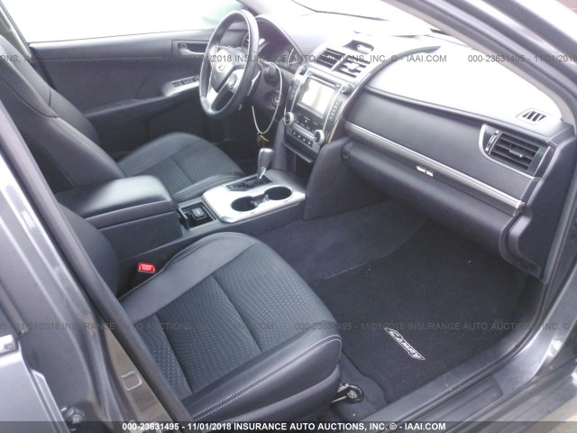 4T1BF1FK4CU088484 - 2012 TOYOTA CAMRY SE/LE/XLE GRAY photo 5