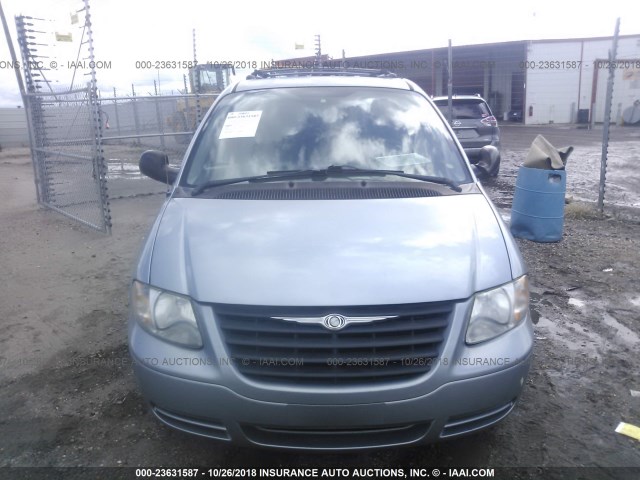 1C4GP45RX5B361966 - 2005 CHRYSLER TOWN & COUNTRY  BLUE photo 6