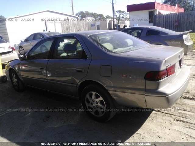 JT2BF28K010335262 - 2001 TOYOTA CAMRY LE/XLE 灰色 照片 3