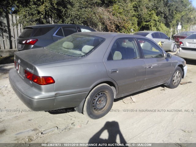 JT2BF28K010335262 - 2001 TOYOTA CAMRY LE/XLE 灰色 照片 4