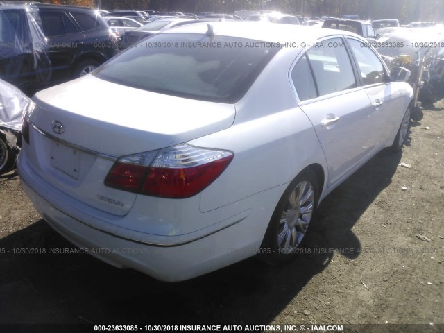 KMHGC4DE7BU135339 - 2011 HYUNDAI GENESIS 3.8L WHITE photo 4