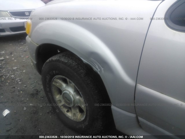 1FMZU70E53UA07602 - 2003 FORD EXPLORER SPORT SILVER photo 6