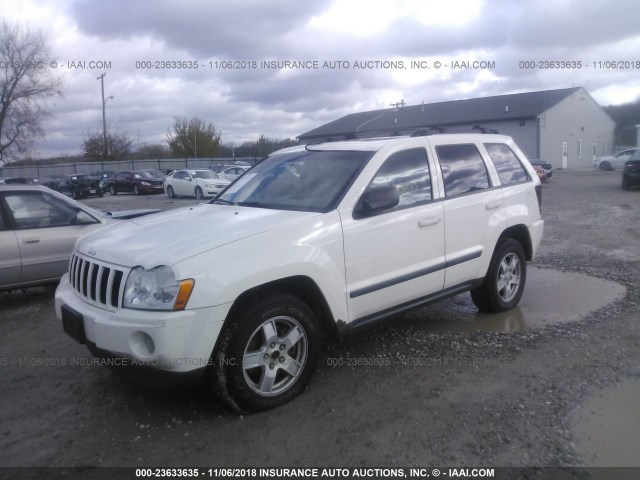 1J8GR48K07C532237 - 2007 JEEP GRAND CHEROKEE LAREDO/COLUMBIA/FREEDOM 白色 照片 2