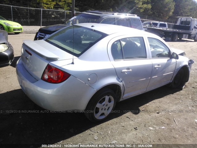 1G1AL58F987235395 - 2008 CHEVROLET COBALT LT SILVER photo 4