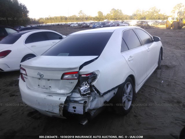 4T1BF1FK8EU451694 - 2014 TOYOTA CAMRY L/SE/LE/XLE 白色 照片 4