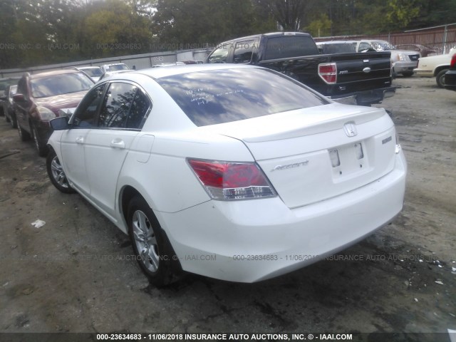 JHMCP26438C011615 - 2008 HONDA ACCORD LXP WHITE photo 3