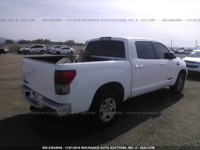 5TFEY5F11BX109217 - 2011 TOYOTA TUNDRA CREWMAX SR5 WHITE photo 4