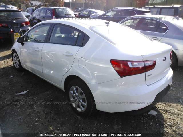 KNADM4A31H6012685 - 2017 KIA RIO LX WHITE photo 3