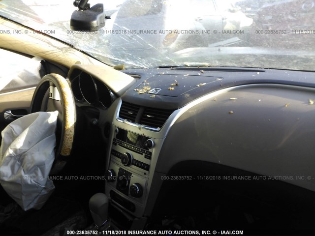 1G1ZB5E02CF260966 - 2012 CHEVROLET MALIBU LS ნაცრისფერი ფოტო 5