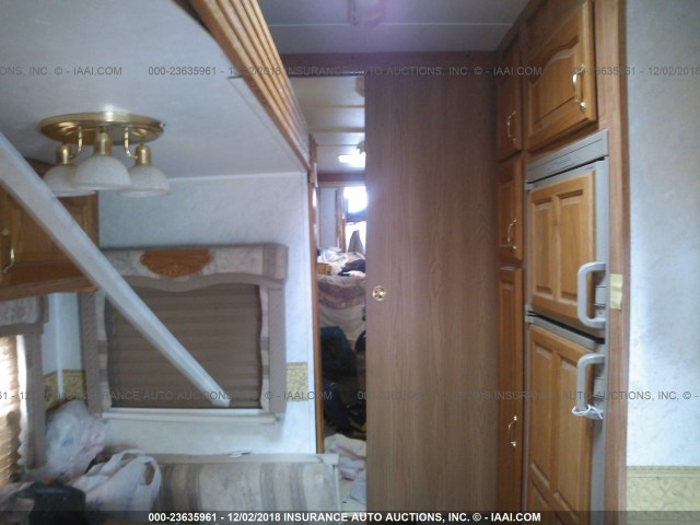 4X4FCRF282P184705 - 2002 FOREST RIVER OTHER  Unknown photo 8