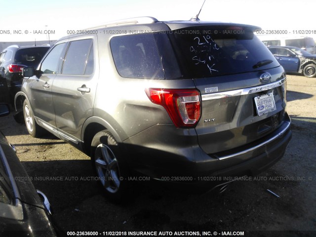 1FM5K7D84JGB77776 - 2018 FORD EXPLORER XLT GRAY photo 3