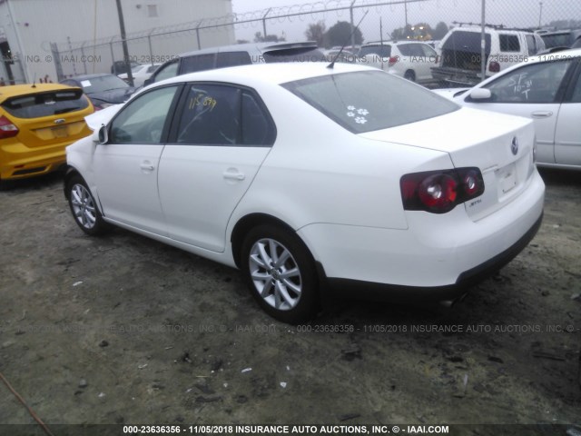 3VWRZ7AJ4AM138827 - 2010 VOLKSWAGEN JETTA SE/SEL WHITE photo 3