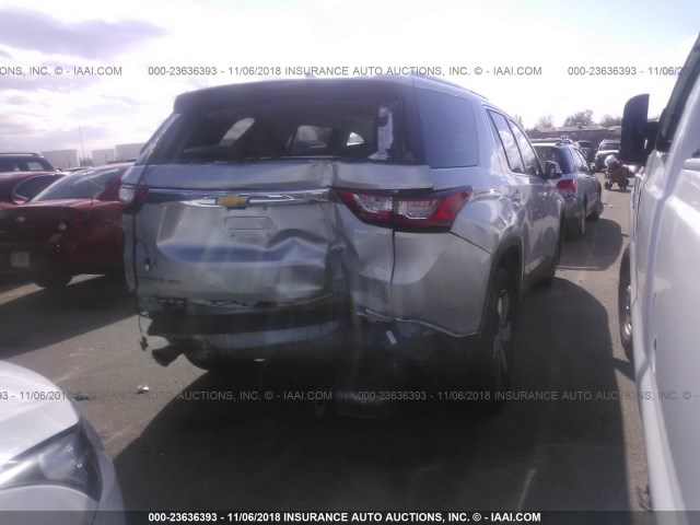 1GNEVHKWXJJ270993 - 2018 CHEVROLET TRAVERSE LT SILVER photo 4