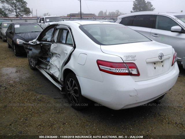 JTNBF3EK4A3000680 - 2010 TOYOTA CAMRY SE/LE/XLE WHITE photo 3